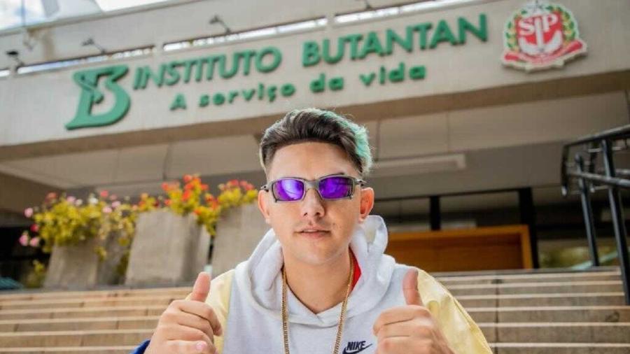 MC Fioti lança clipe com versão CoronaVac de ‘Bum Bum Tam Tam’