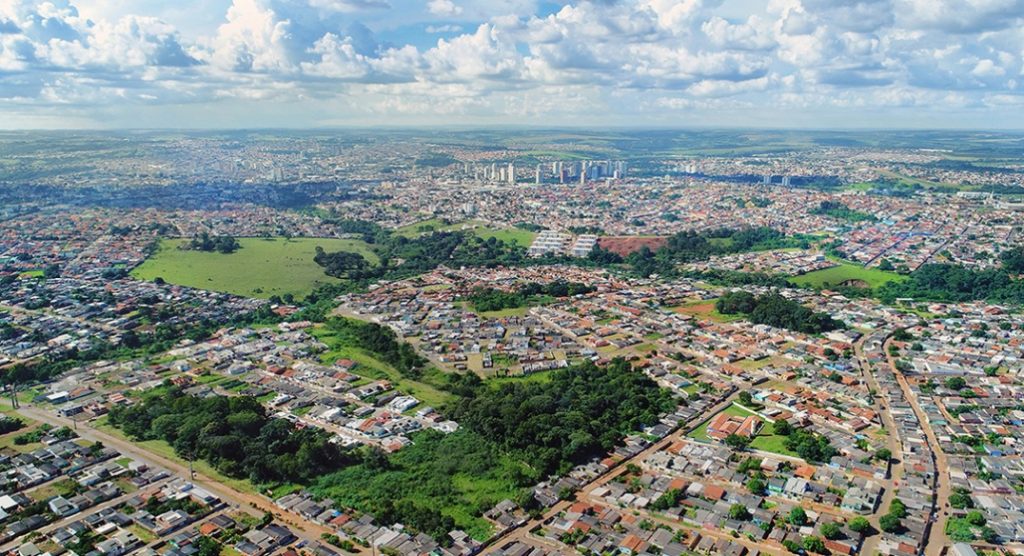 Em que bairro moram os candidatos a prefeito de Anápolis e que relação eles têm com a região onde vivem