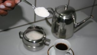 Não é o açúcar, nem o melado: veja como adoçar receitas de forma saudável