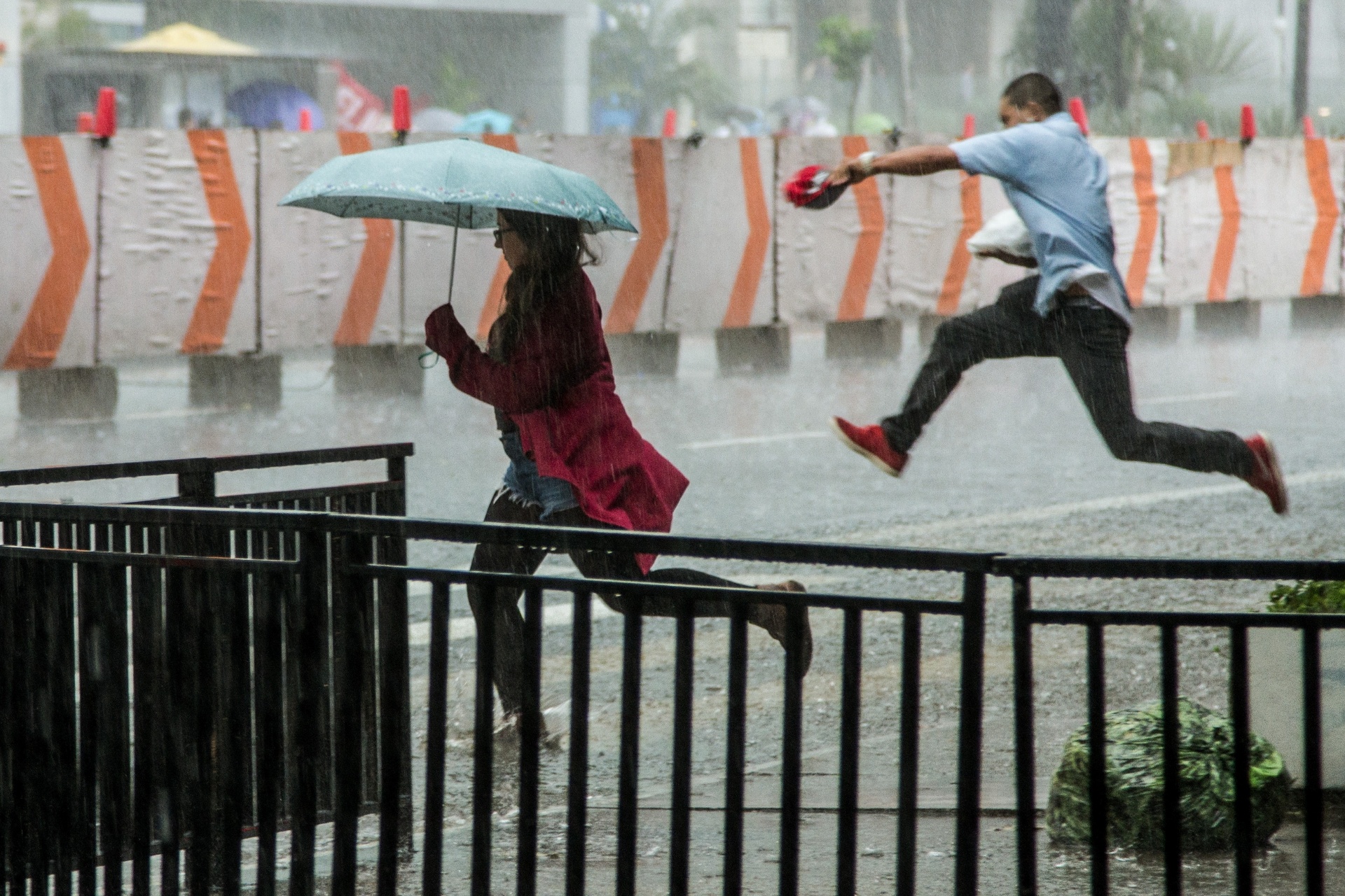 INMET emite alerta de tempestade com ventos de até 60 Km/h em Goiás