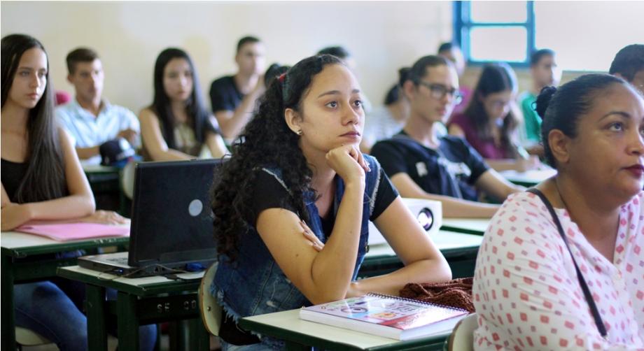 Prefeitura de Anápolis abre nova turma em curso gratuito de Espanhol