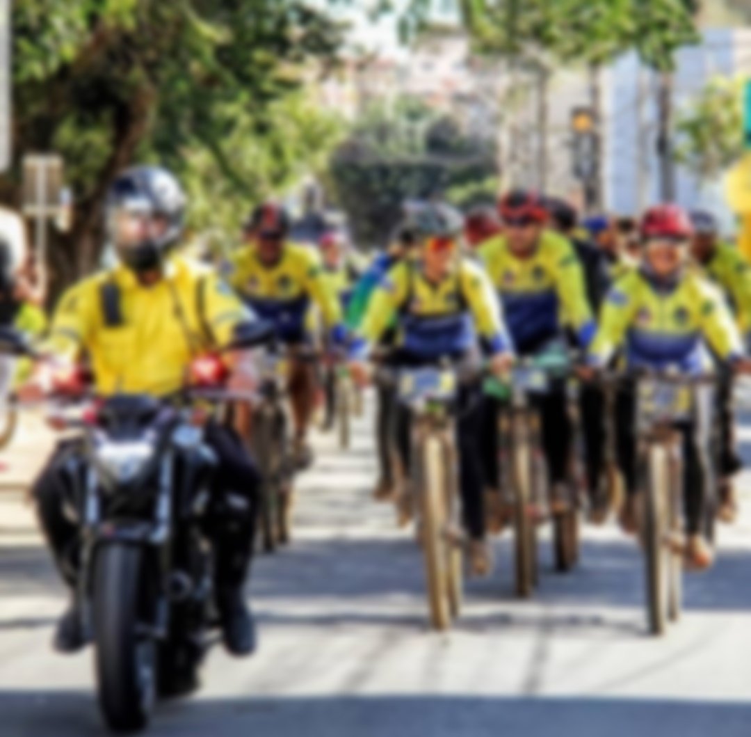 Passeio ciclístico em Anápolis alerta contra o câncer de mama