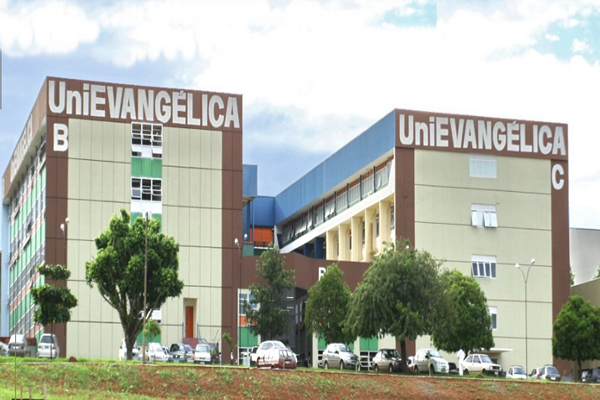 UniEVANGÉLICA oferece disciplinas em Inglês :: UniEVANGÉLICA