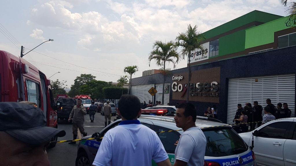 Adolescentes mata dois colegas e deixa outros feridos em colégio de Goiânia