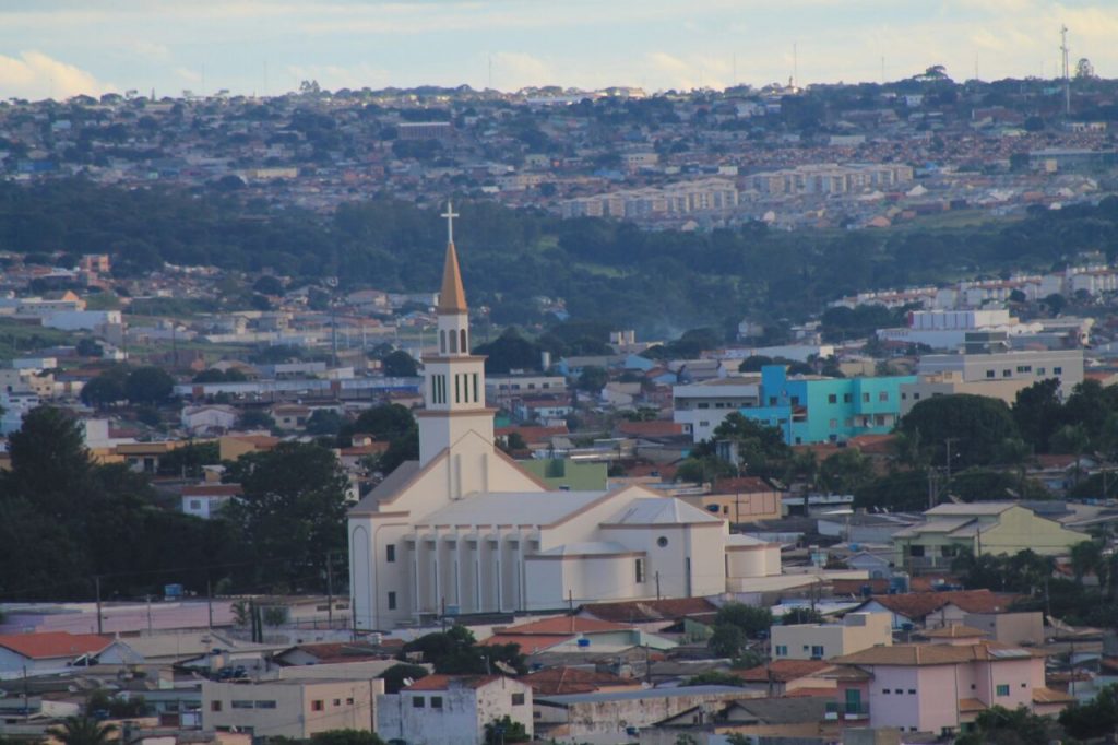 27 dos 54 casos confirmados de Covid-19 em Anápolis já estão curados