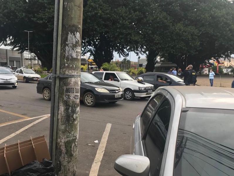 Eis o motivo que fez motorista do Fiat Uno ter fugido da PRF em Anápolis