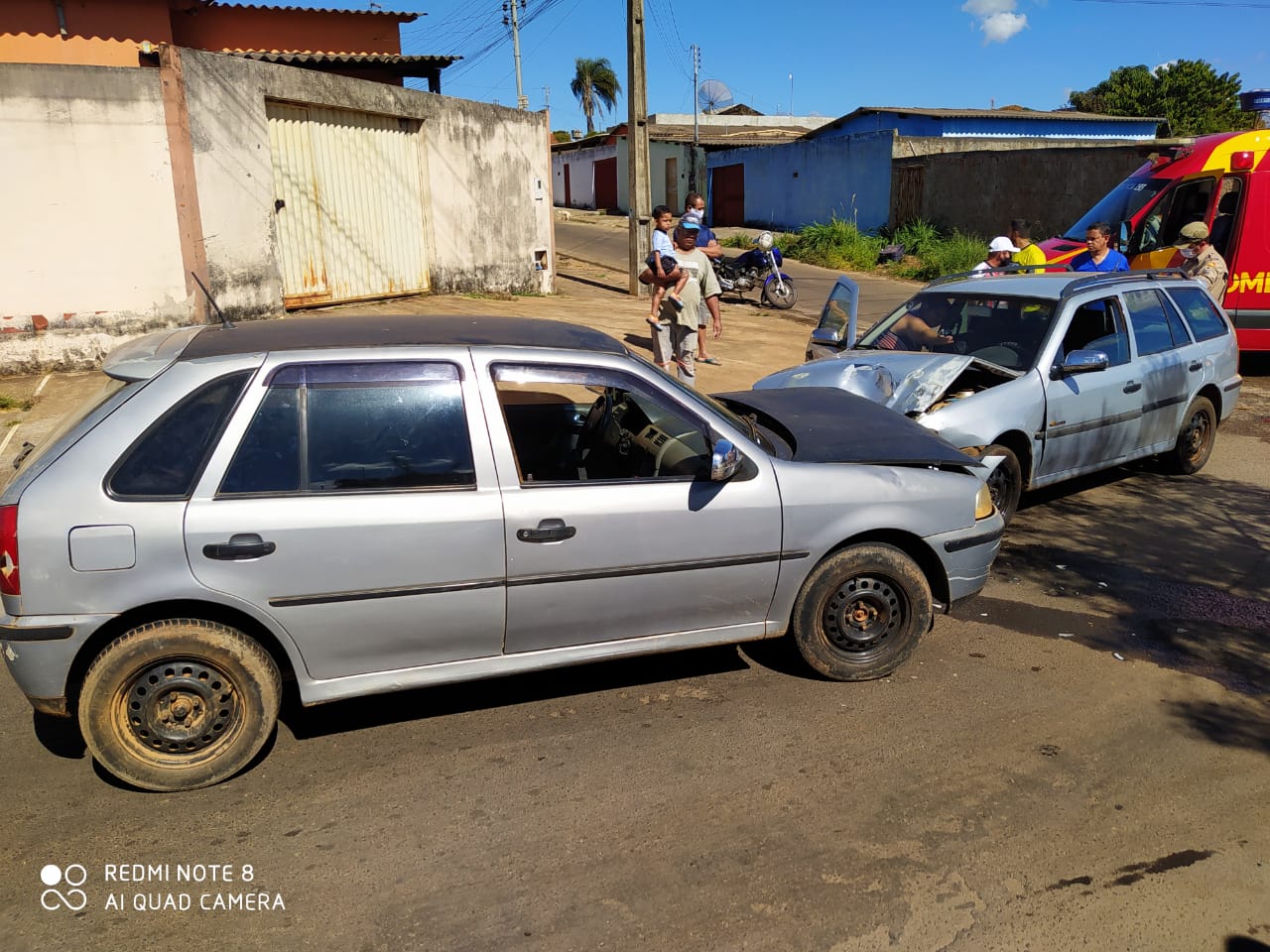 Bêbado, homem dorme no carro após provocar acidente em Anápolis