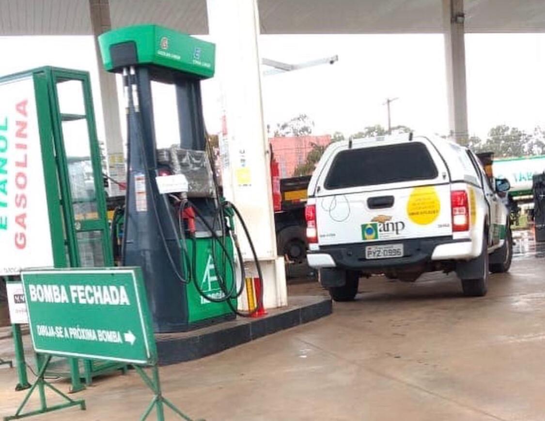 Mais postos com gasolina adulterada são alvo da ANP em Anápolis