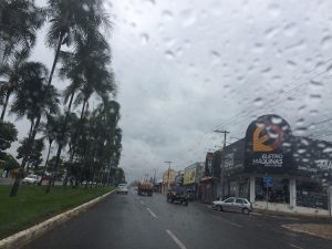 Outubro deve trazer mais episódios de chuva para Goiás, mas o calor e a irregularidade das precipitações ainda devem marcar boa parte do mês. (Foto: Portal 6)