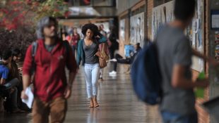 6 faculdades que pagam bem e dá para terminar em apenas 2 anos