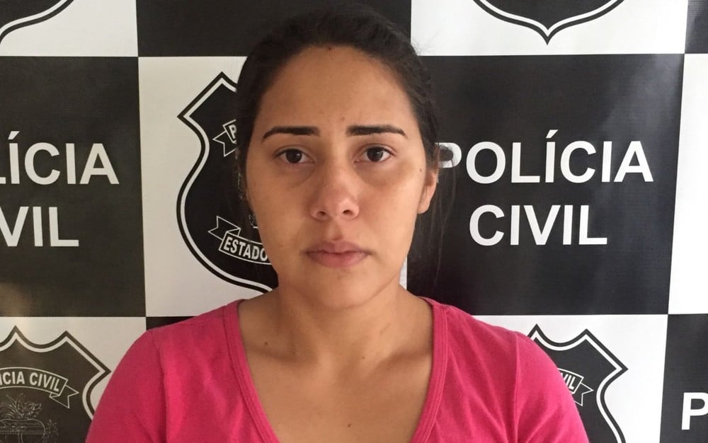 Mulher esfaqueia até a morte adolescente que morava com seu ex