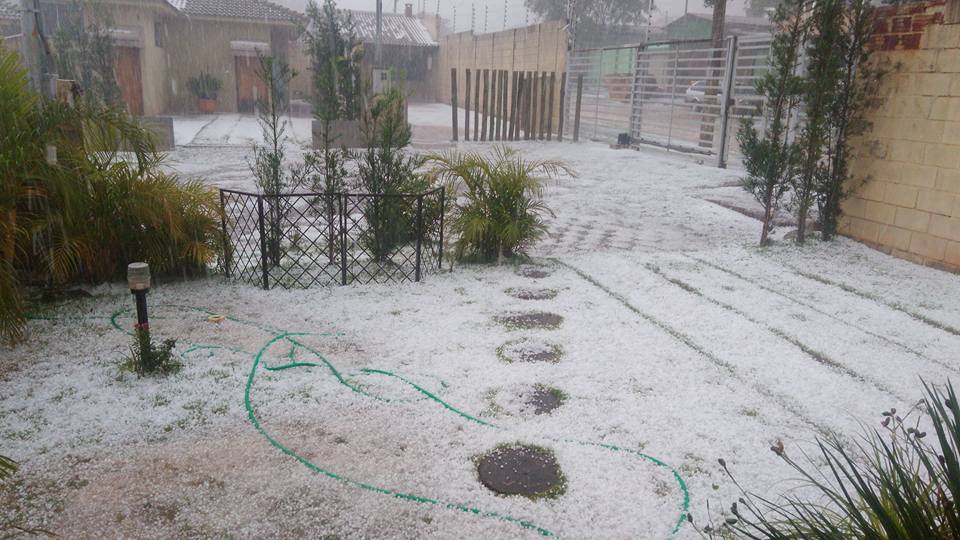 Há um ano ‘nevava granizo’ em Anápolis e a reação de um adolescente virava meme