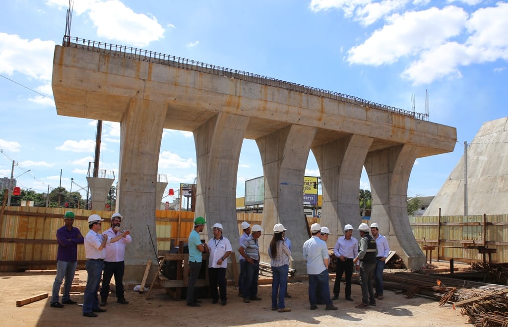 MP em Anápolis vai investigar obra dos viadutos da Avenida Brasil