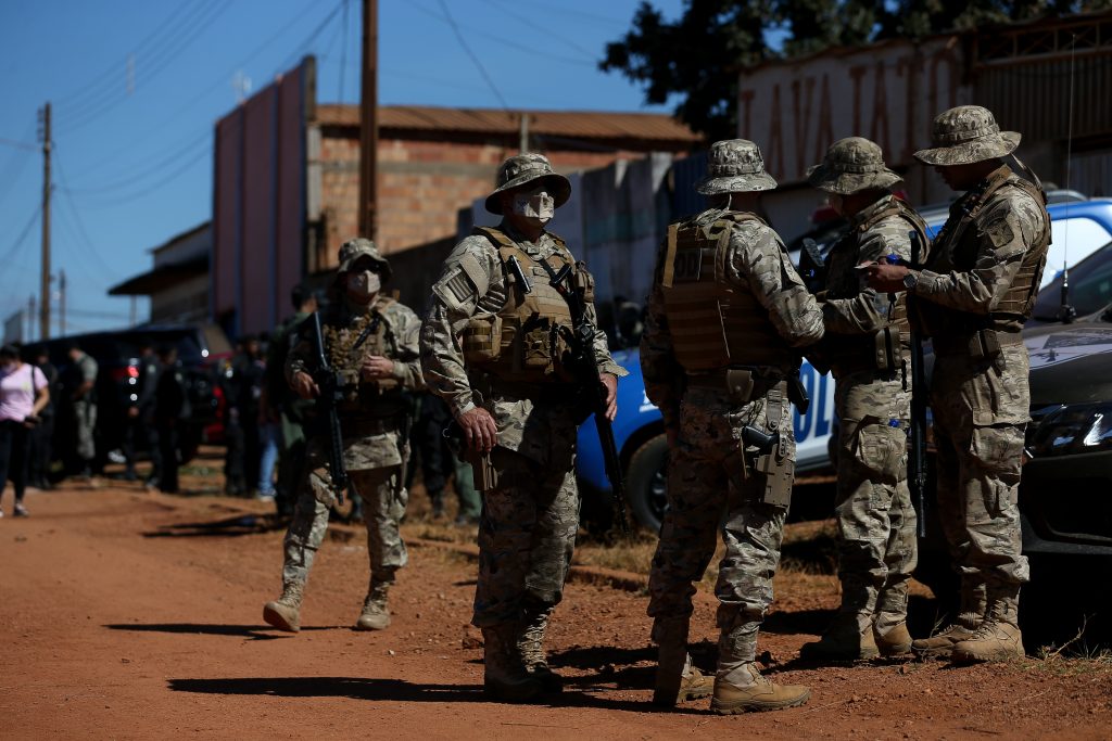 Morador faz triste desabafo sobre como é a vida após o início das buscas por Lázaro Barbosa