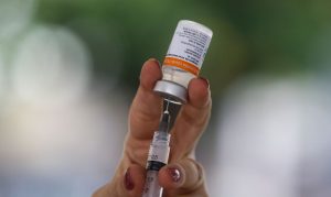 Dia D de multivacinação contra mais de 20 doenças acontece neste sábado (22) em todo o país