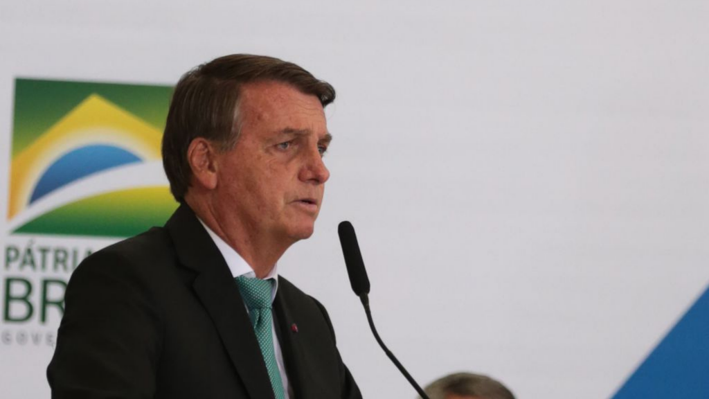 Bolsonaro diz que acerto com PL é de nenhuma aliança com partido de esquerda