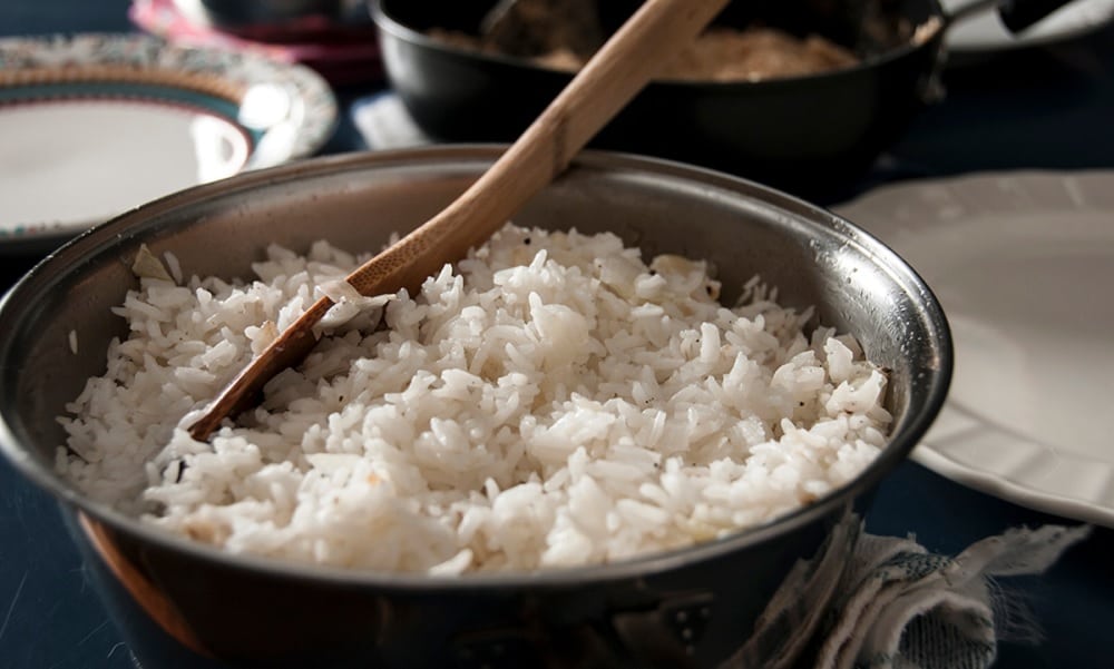 Quantas vezes o arroz pode ser esquentado antes de ser um risco para a saúde?