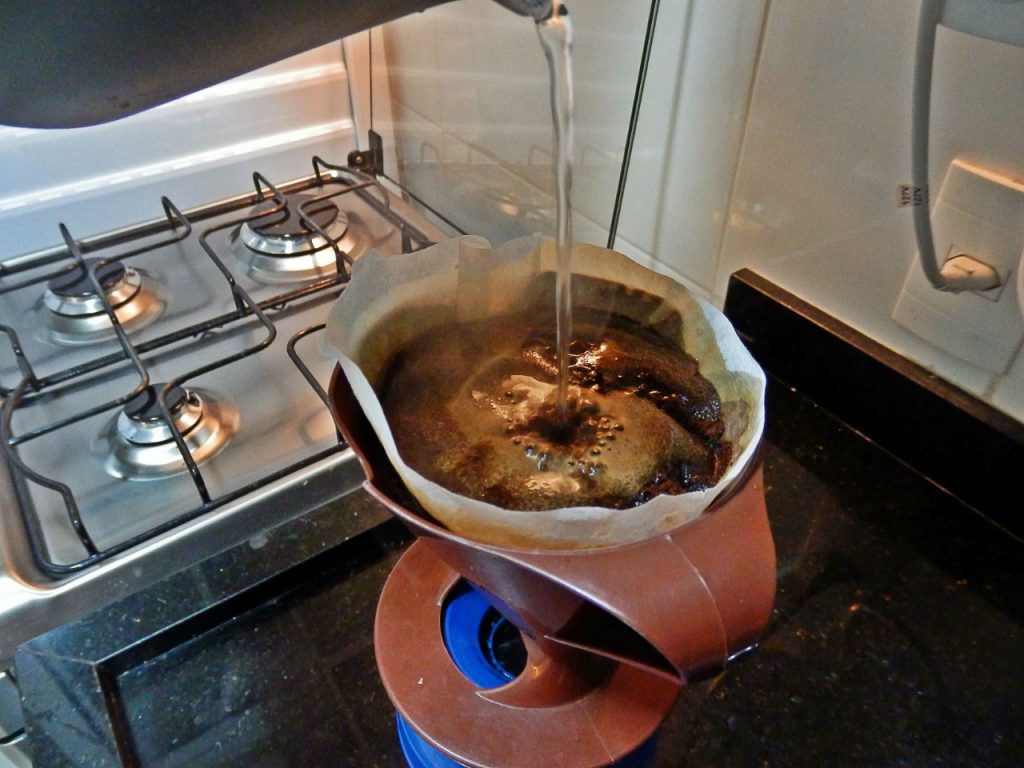 Estudo traz boa notícia para quem não abre mão de tomar café