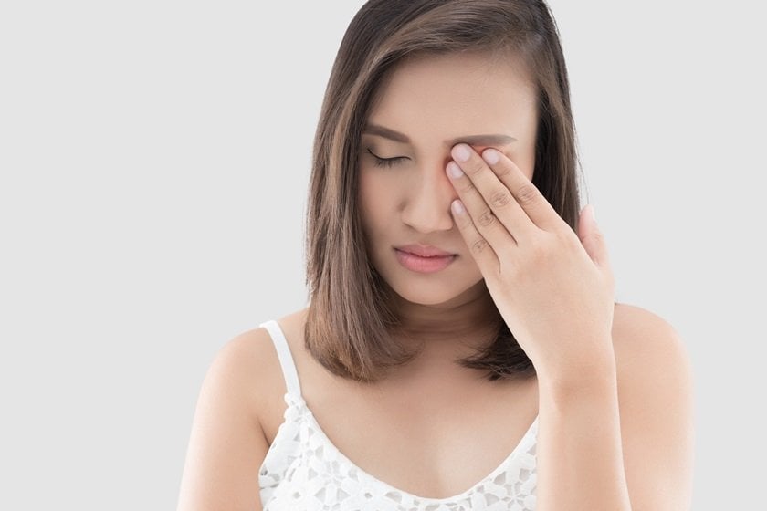 6 dicas que vão te ajudar a como desinchar os olhos