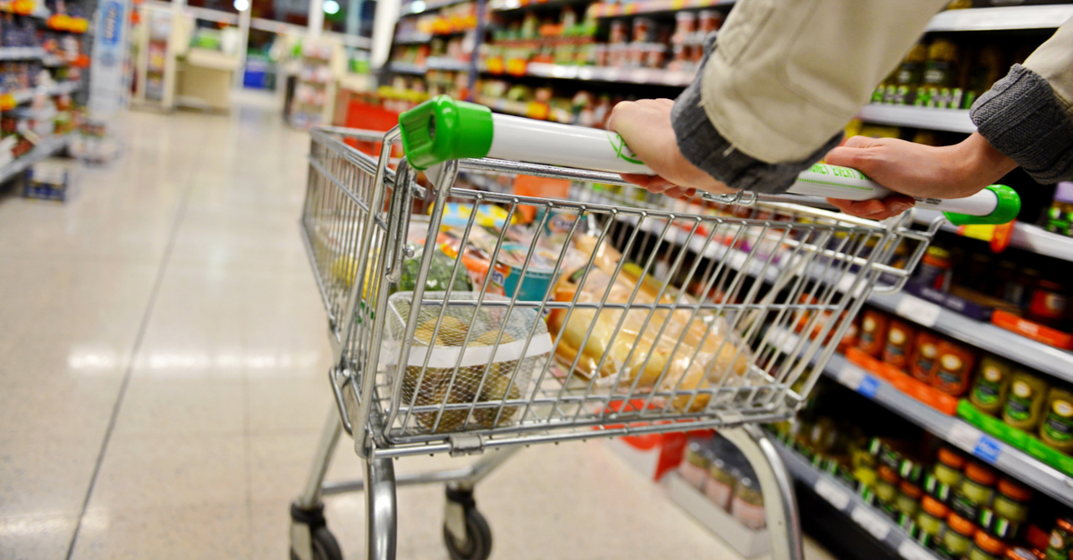 6 truques para economizar e fazer o dinheiro render mais no supermercado