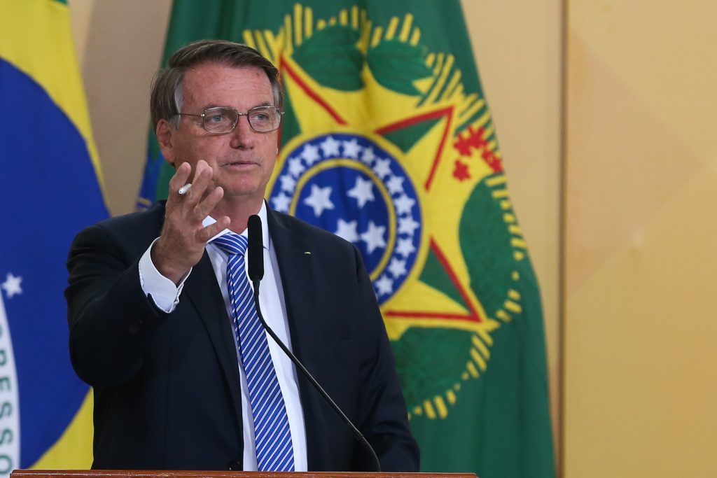 Após recuo, Bolsonaro acerta ida ao PL e marca data para filiação