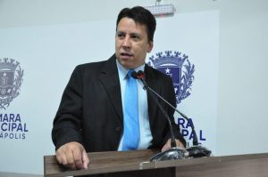 Hélio Araújo (PL) é ex-vereador em Anápolis. (Foto: Ismael Vieira/Câmara de Vereadores de Anápolis rachadinha