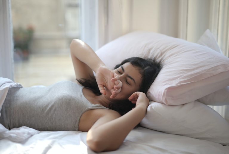 6 sinais de que o sono excessivo que você sente pode ser narcolepsia
