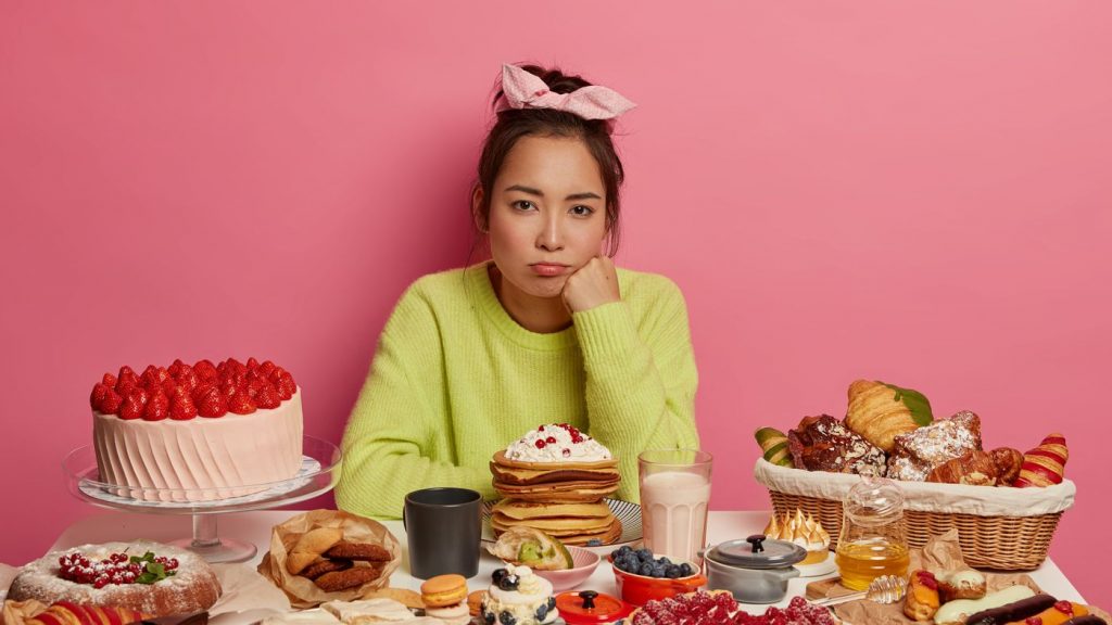 6 alimentos que viciam como drogas e você deve passar longe