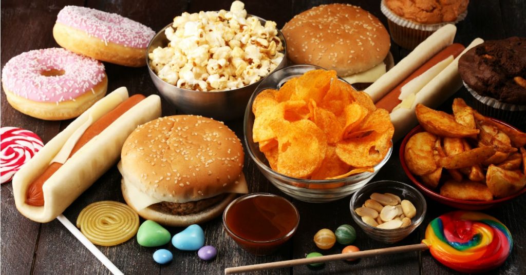 Custos de ultraprocessados e álcool ao SUS atingem R$ 28 bi por ano