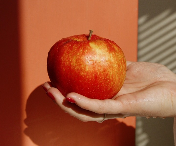5 benefícios da maçã que quem busca emagrecer e perder peso precisa conhecer