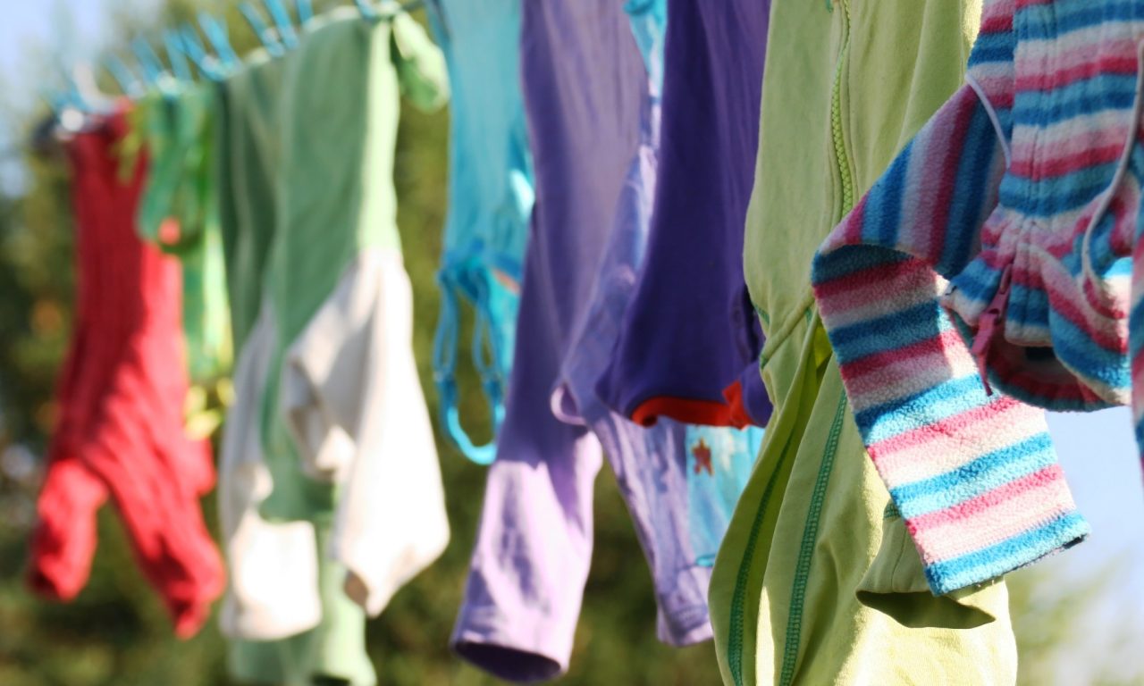 6 maneiras de secar a roupa durante o frio que nem todos sabem