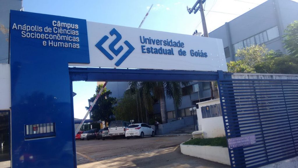 UEG abre inscrições com 450 vagas em 11 cursos superiores; aulas são presenciais e não tem mensalidade