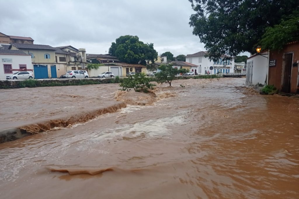 Mais de 30 cidades goianas correm ‘altíssimo risco’ ou alto risco de desastres naturais