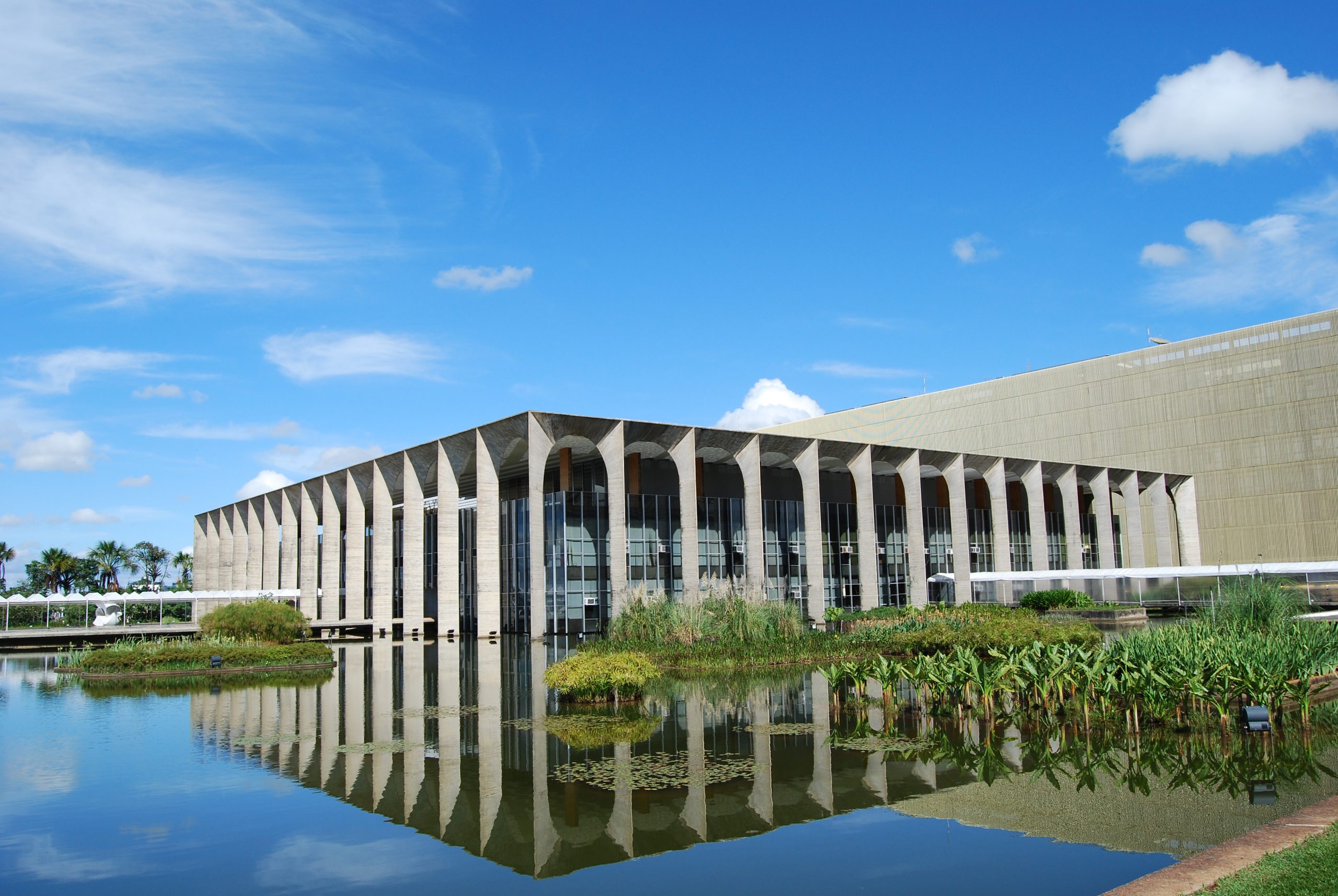 Itamaraty celebra 30 anos de relação com Ucrânia às vésperas de ida de Bolsonaro à Rússia