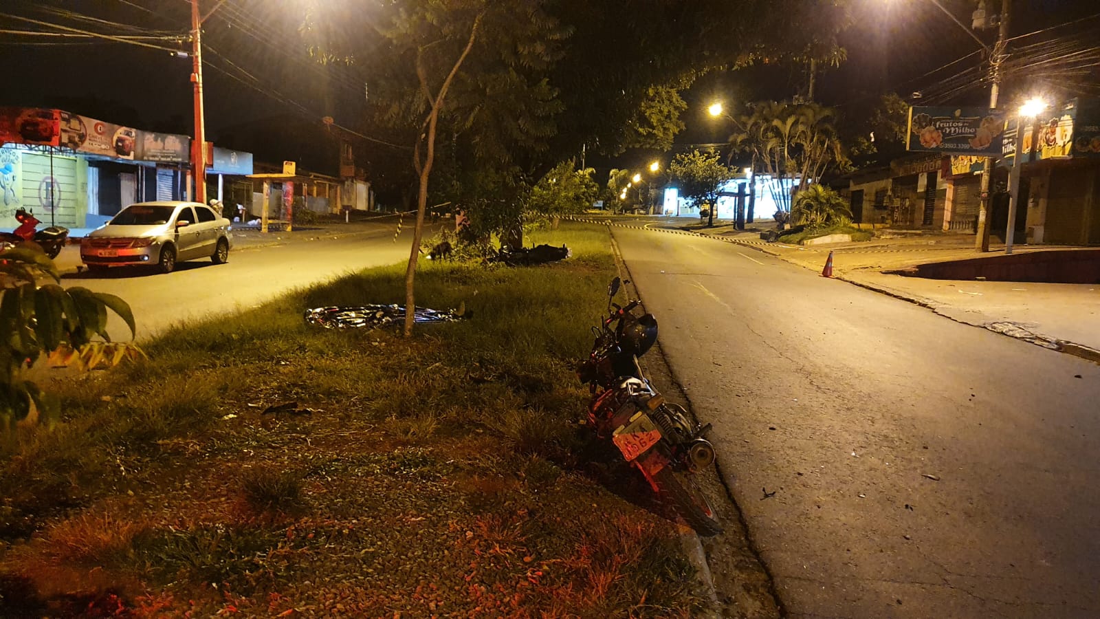 Acidentes graves no trânsito deixam duas pessoas mortas na madrugada