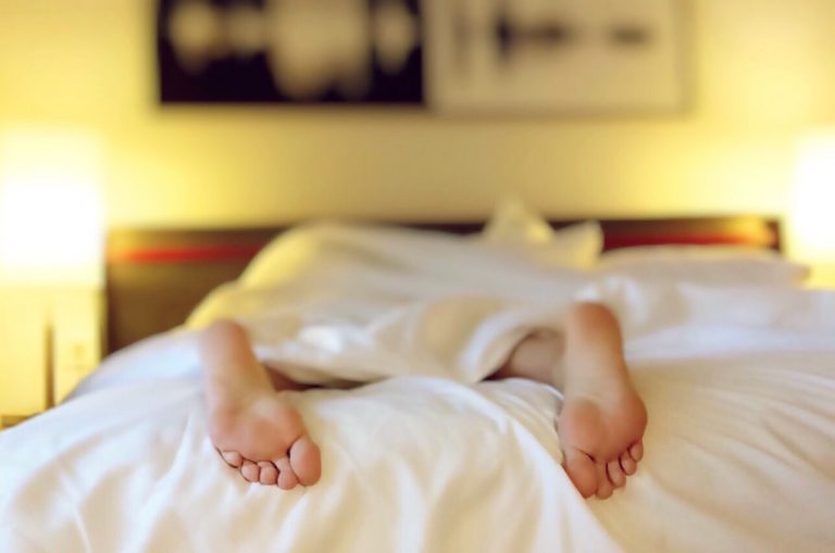6 coisas que seu corpo faz enquanto dorme e você nem imaginava