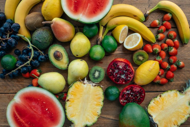 6 frutas poderosas para ajudar a combater a gordura no fígado