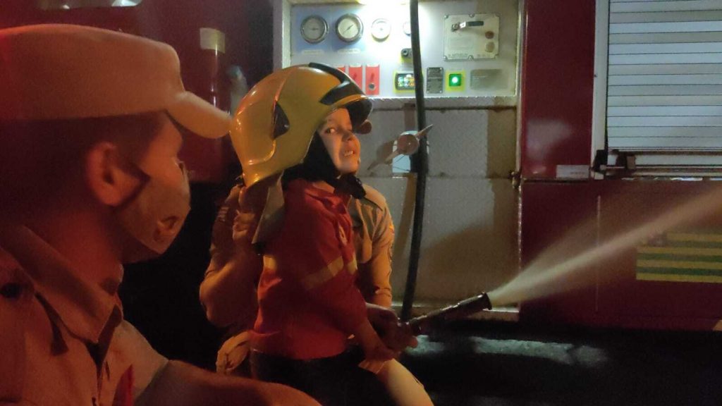 garotinho-bombeiros-5