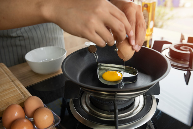 Essa é a maneira mais fácil e rápida de fritar um ovo e pouca gente sabe