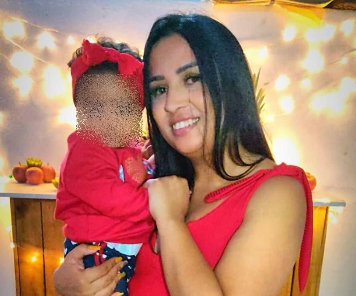 Filhinha de maquiadora assassinada em Anápolis ganha festa de aniversário com homenagem emocionante para mãe