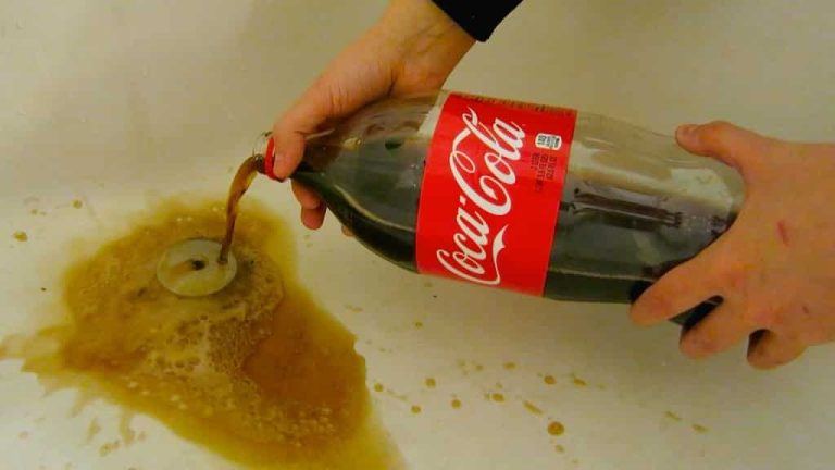 6 coisas impressionantes que dá para fazer com a Coca-Cola e você nem fazia ideia
