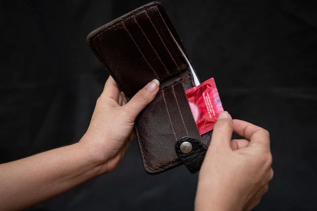 6 objetos que ninguém deve guardar dentro da carteira