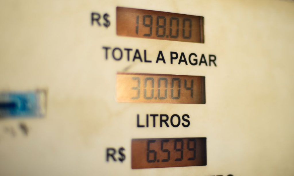 Postos de gasolina em Goiás terão de mudar os preços a partir do próximo sábado (07)