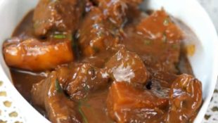 O segredo simples para uma carne de panela deliciosa (não precisa de água e desmancha na boca)