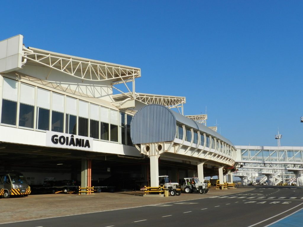 Greve de pilotos e comissários altera rotina do Aeroporto de Goiânia; veja como está situação dos voos