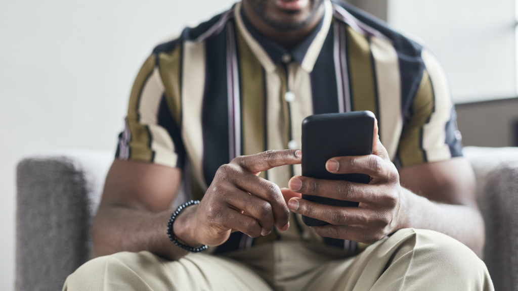 6 motivos para apagar o contato do crush e nunca mais desbloquear