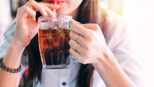 6 alimentos que você deve manter longe do prato se quiser emagrecer
