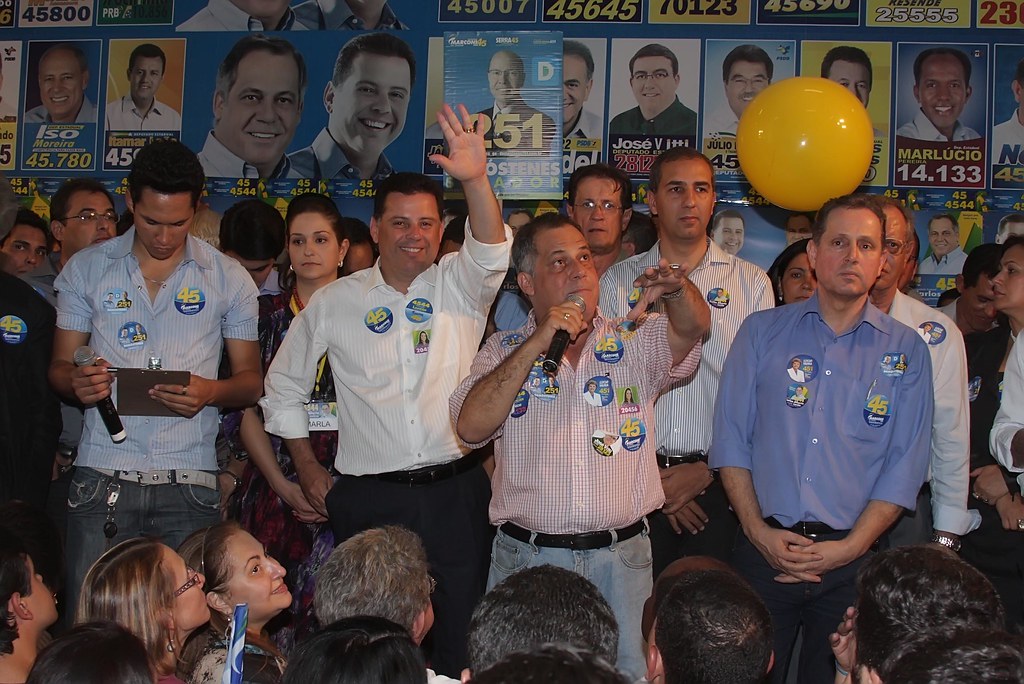 Aliados de Marconi mudam para o time de Caiado após decisão do tucano