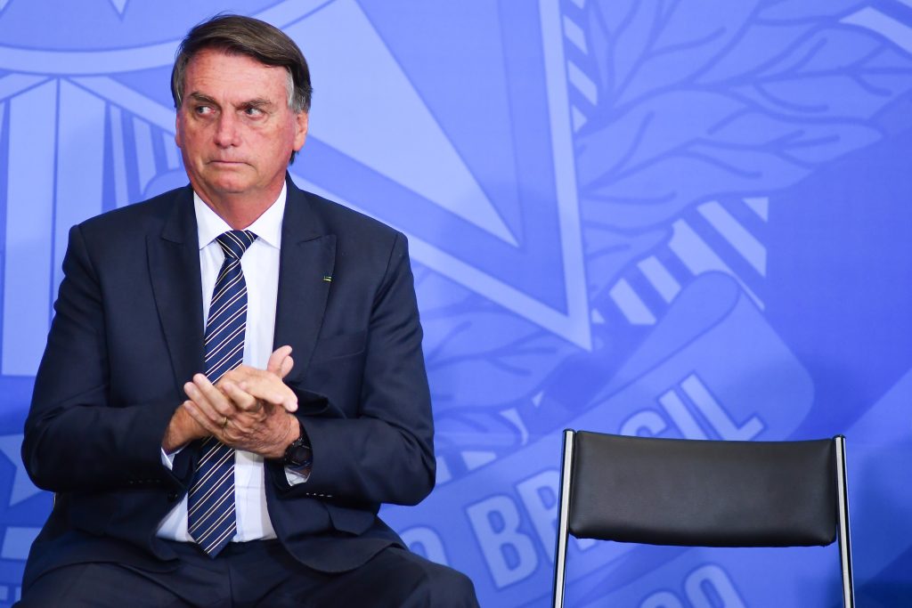 Bolsonaro deve ter cargo e receber salário do PL após deixar o Planalto