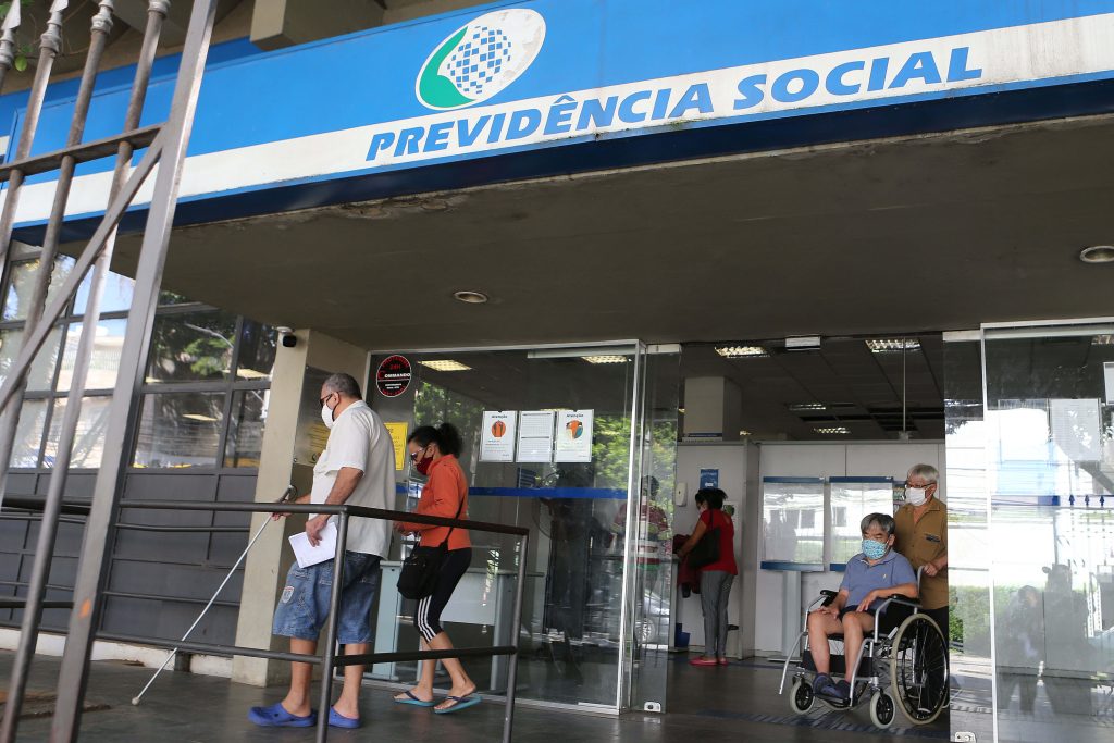 Edital de concurso do INSS 2022 é publicado no Diário Oficial